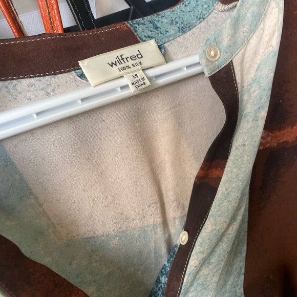 Wilfred silk top xs (oversized fit) - Picture 4 of 5